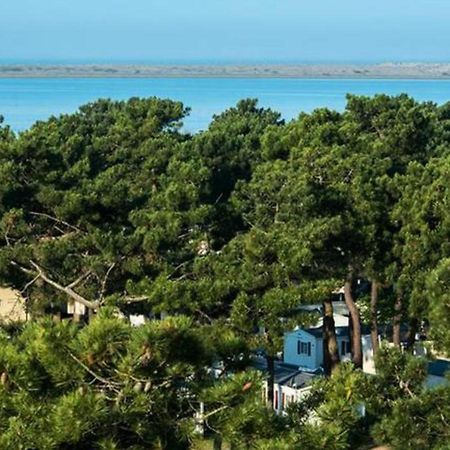 Отель Camping La Palmyre Ле-Мат Экстерьер фото